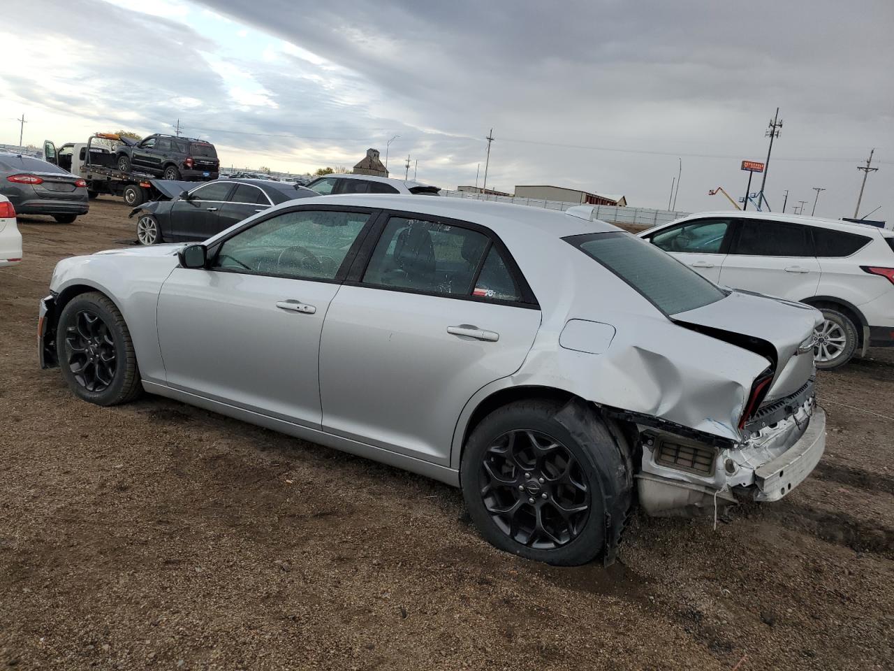 2019 Chrysler 300 VIN 2C3CCARG4KH602509 Copart auction photo, front end / rear end damage thumbnail 2