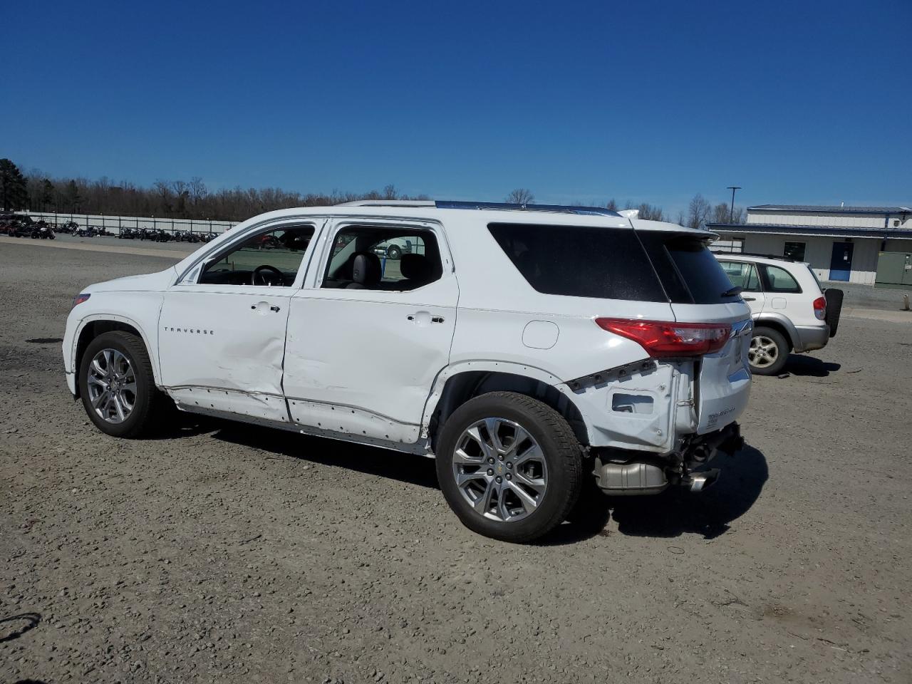 2018 Chevrolet Traverse VIN 1GNEVJKW8JJ250944 Copart auction photo, partial repair damage thumbnail 2