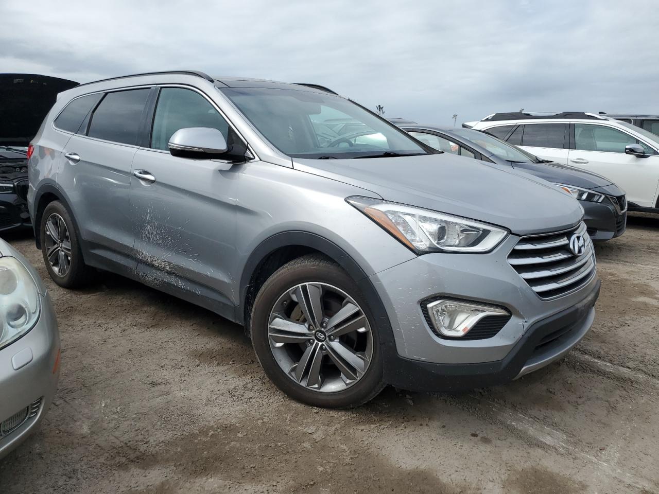 2015 Hyundai Santa Fe VIN KM8SRDHF5FU094047 Copart auction photo, water/flood / rear end damage thumbnail 4