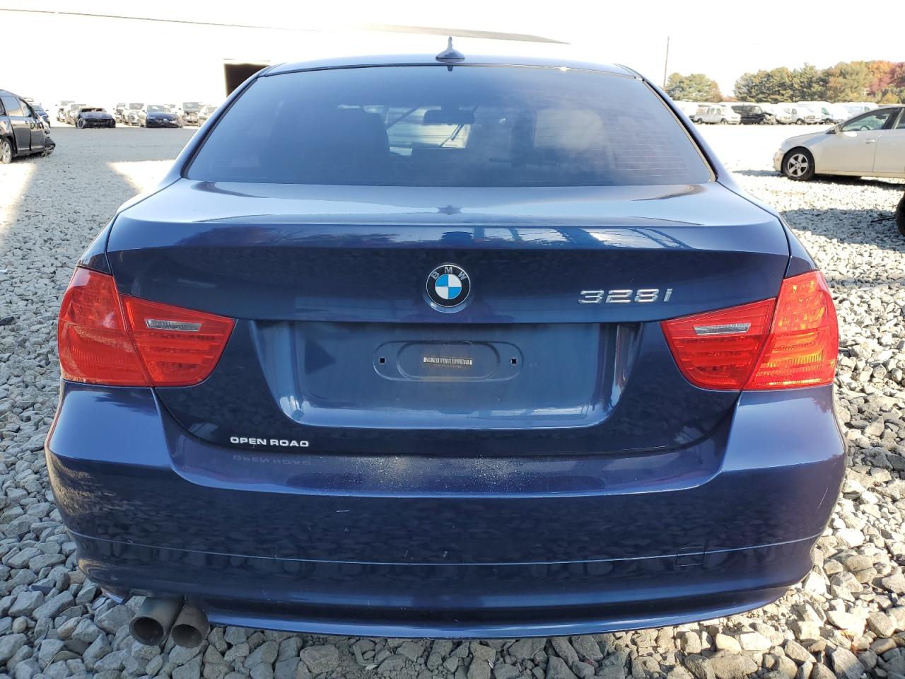 2011 BMW 3er VIN WBAPK5C56BA659465 Copart auction photo, front end / side damage thumbnail 6