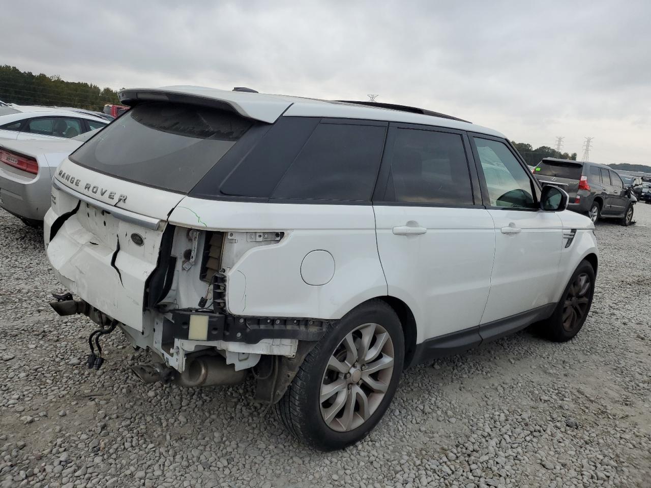 2015 Land Rover Range Rover VIN SALWR2VF5FA516486 Copart auction photo, rear end damage thumbnail 3