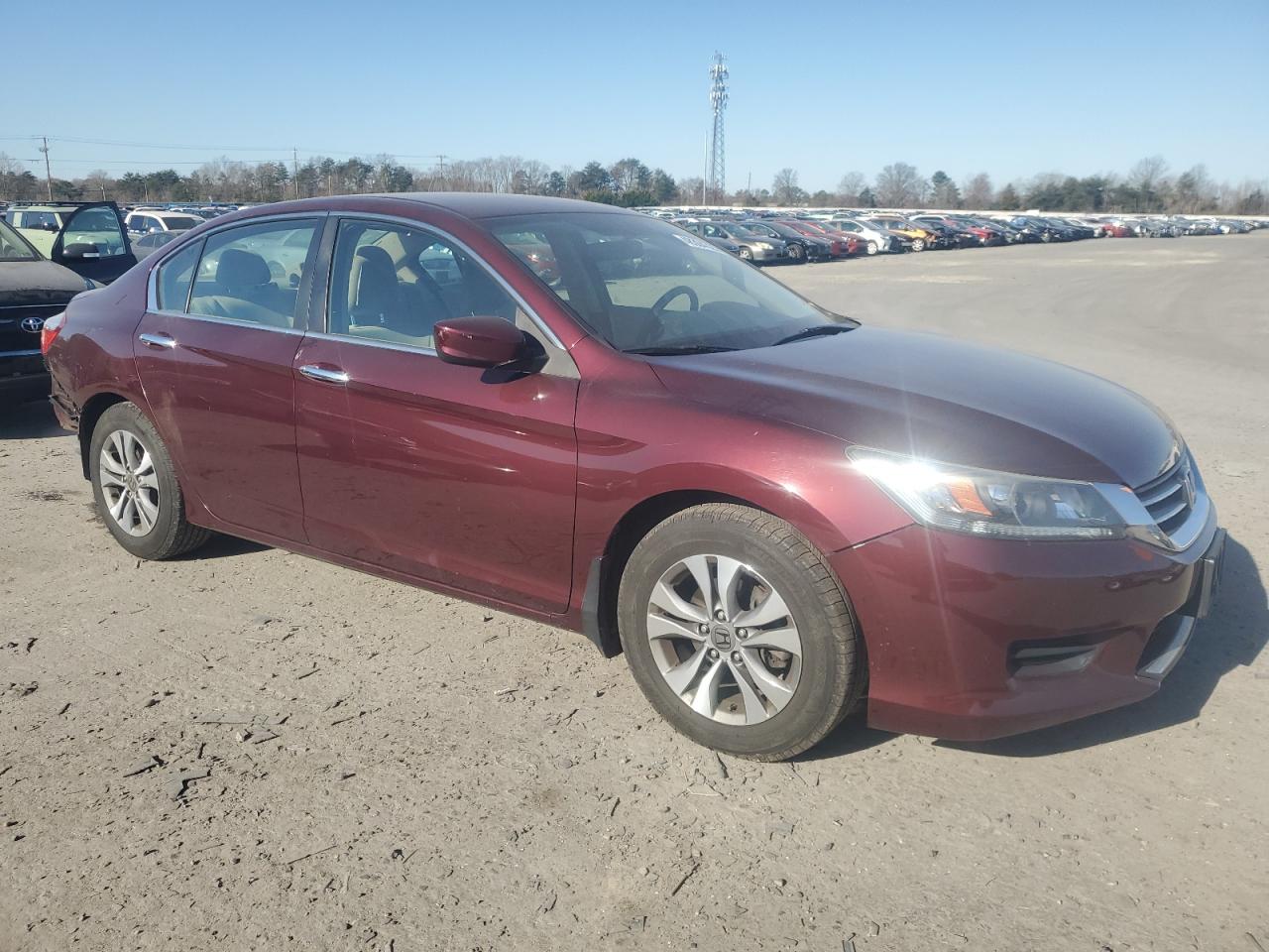 2015 Honda Accord VIN 1HGCR2F38FA117121 Copart auction photo, rear end / minor dent/scratches damage thumbnail 4