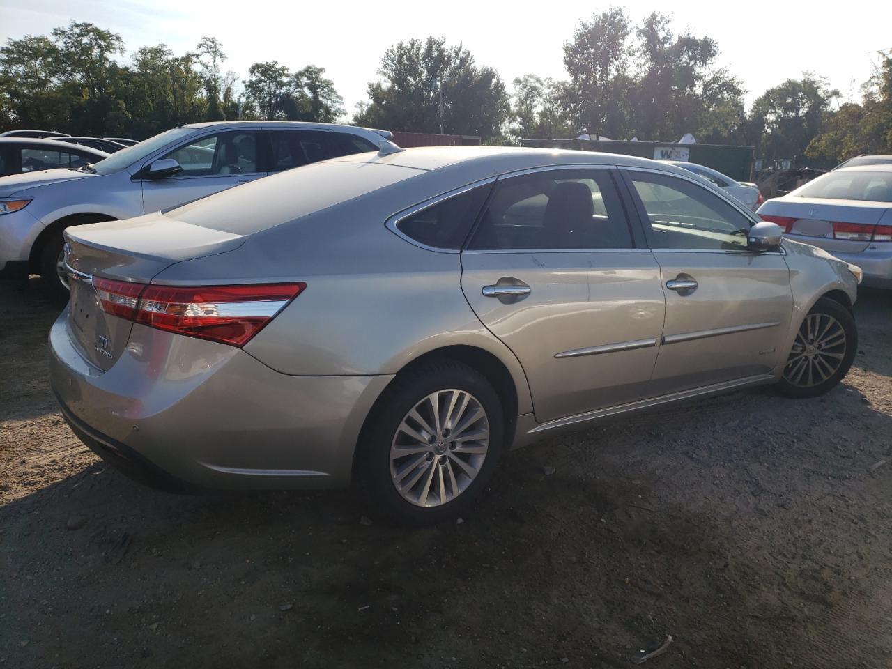 2015 Toyota Avalon VIN 4T1BD1EB1FU045670 Copart auction photo, all over damage thumbnail 3