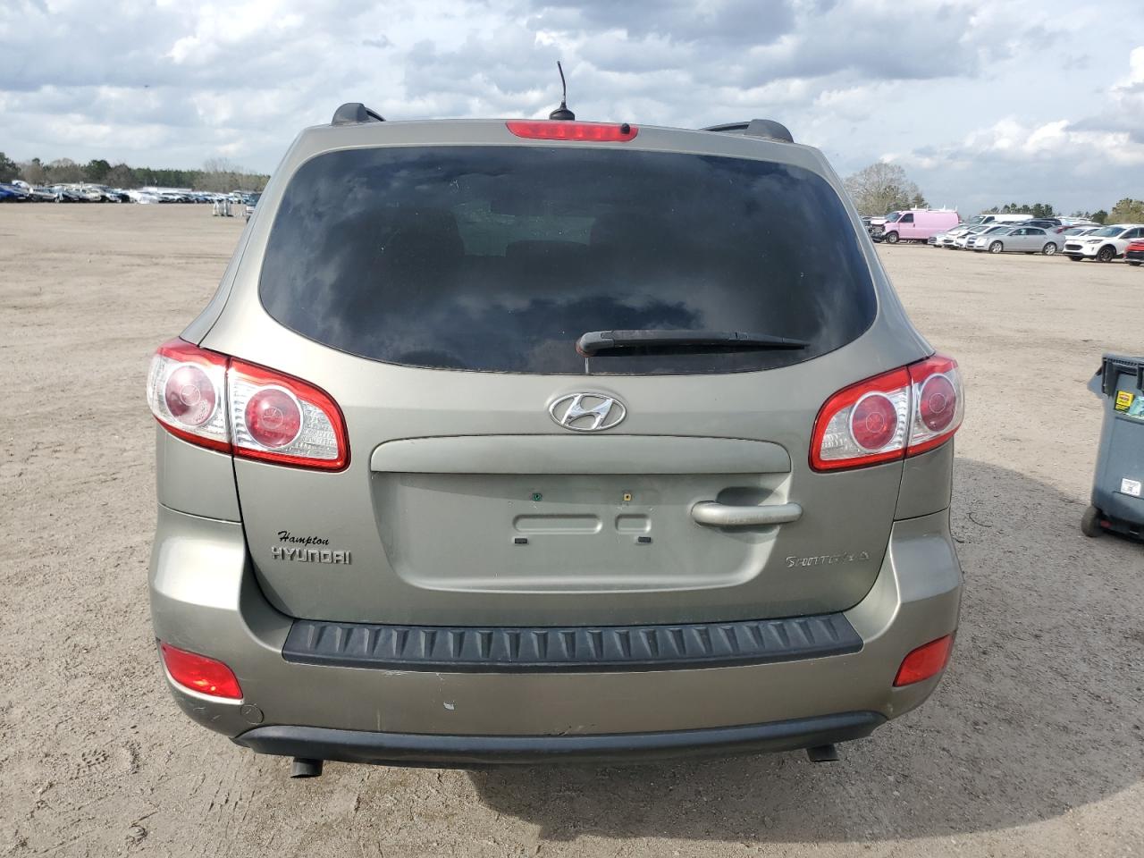 2008 Hyundai Santa Fe VIN 5NMSG13D38H165304 Copart auction photo, front end / top/roof damage thumbnail 6