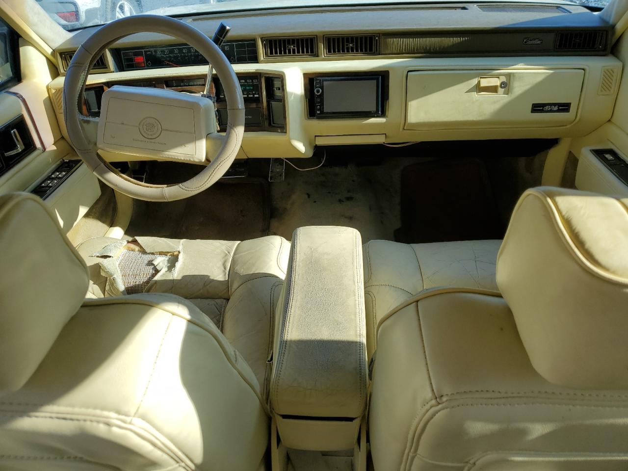 1990 Cadillac De Ville VIN 1G6CD5333L4256377 Copart auction photo, front end damage thumbnail 8