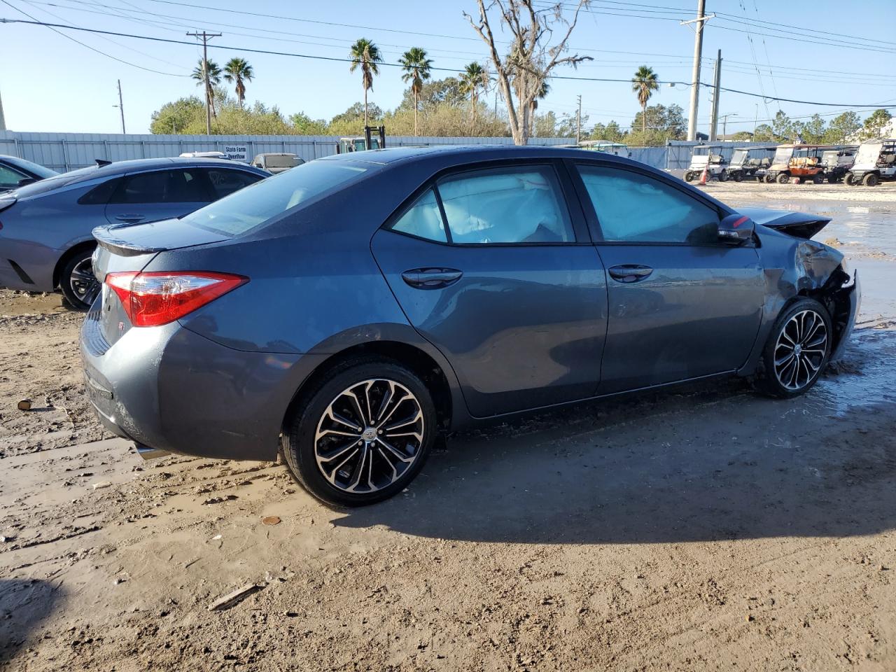 2015 Toyota Corolla VIN 2T1BURHE8FC358642 Copart auction photo, front end damage thumbnail 3