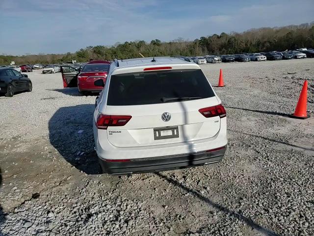 2018 Volkswagen Tiguan VIN 3VV3B7AX0JM007073 Copart auction photo, front end / side damage thumbnail 11