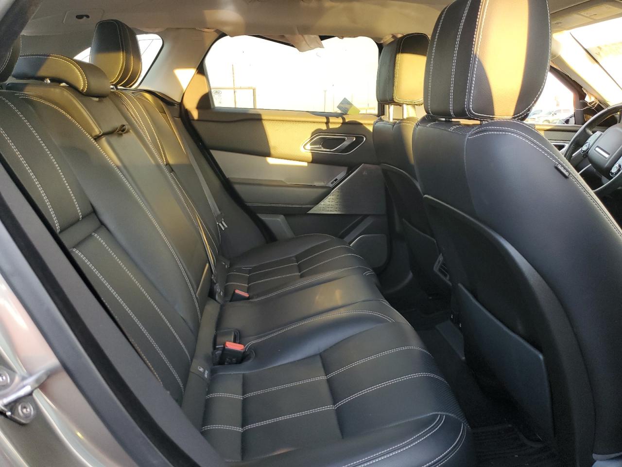 2018 Land Rover Range Rover VIN SALYB2RXXJA774544 Copart auction photo, side / minor dent/scratches damage thumbnail 10