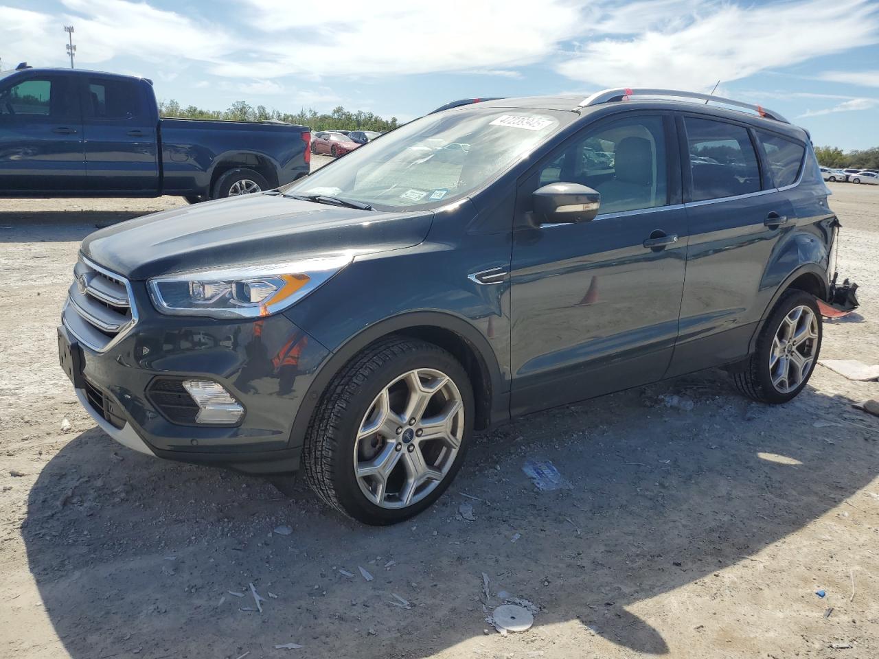 2019 Ford Escape VIN 1FMCU9J98KUA49263