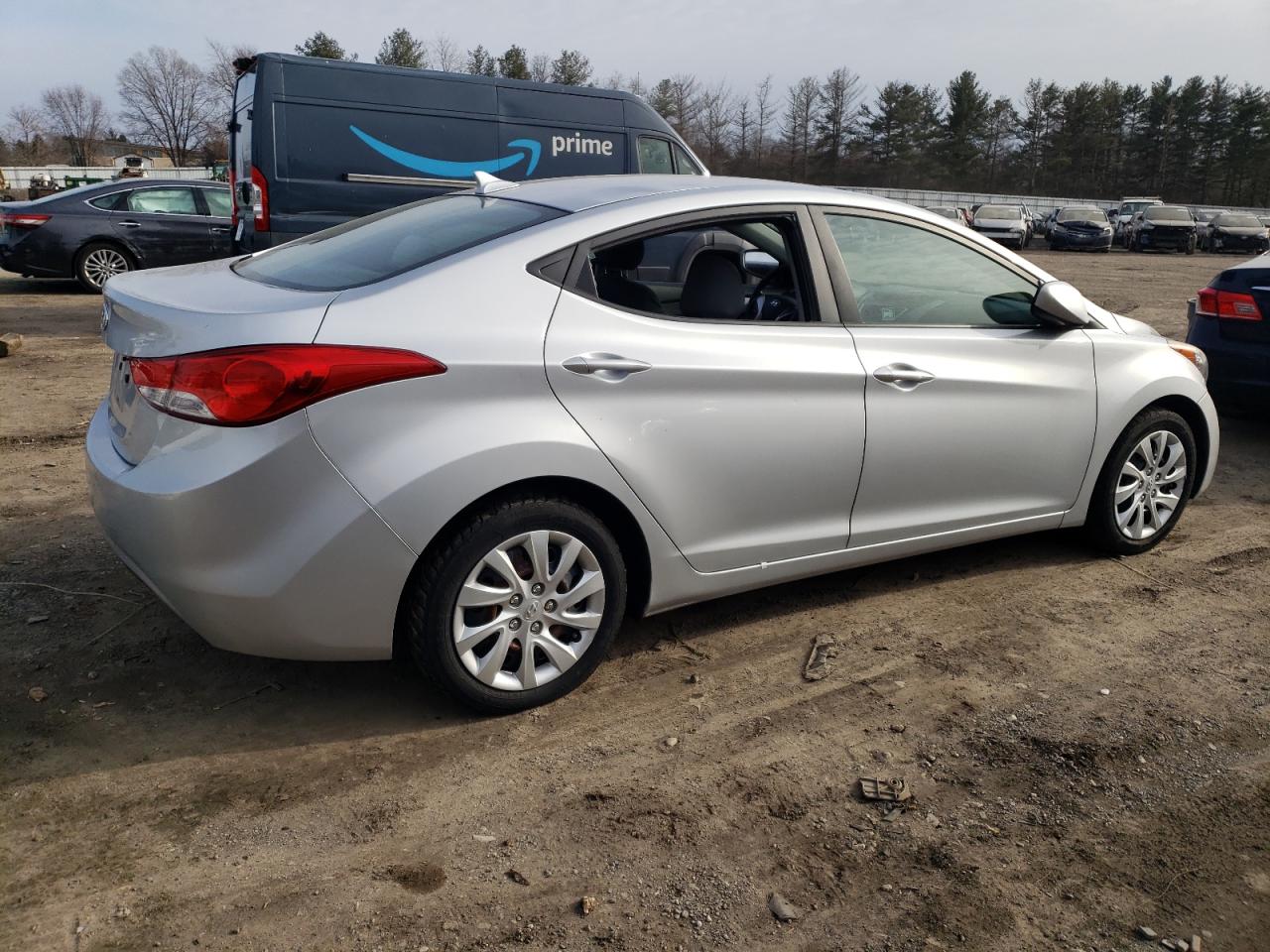 2011 Hyundai Elantra VIN 5NPDH4AE9BH031538 Copart auction photo, vandalism damage thumbnail 3