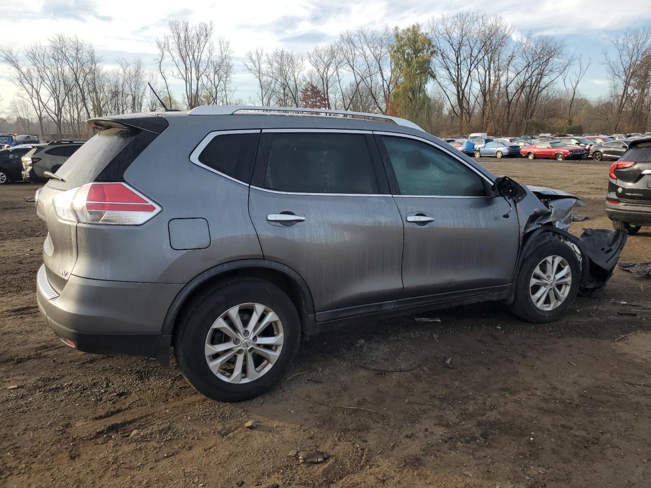 2015 Nissan Rogue VIN KNMAT2MT0FP543991 Copart auction photo, front end / minor dent/scratches damage thumbnail 3