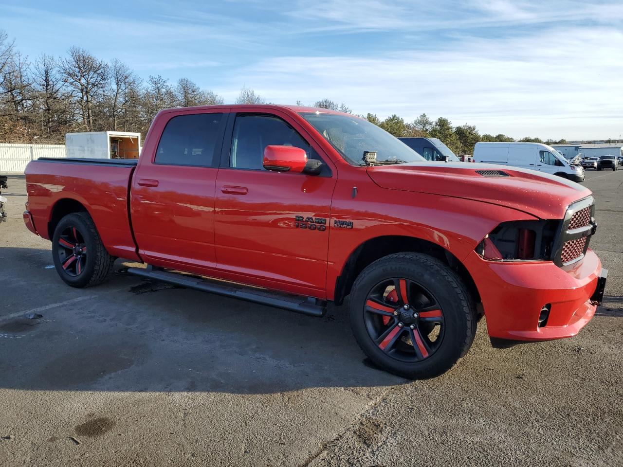 2018 RAM 1500 VIN 1C6RR7UT4JS150832 Copart auction photo, side / rear end damage thumbnail 4