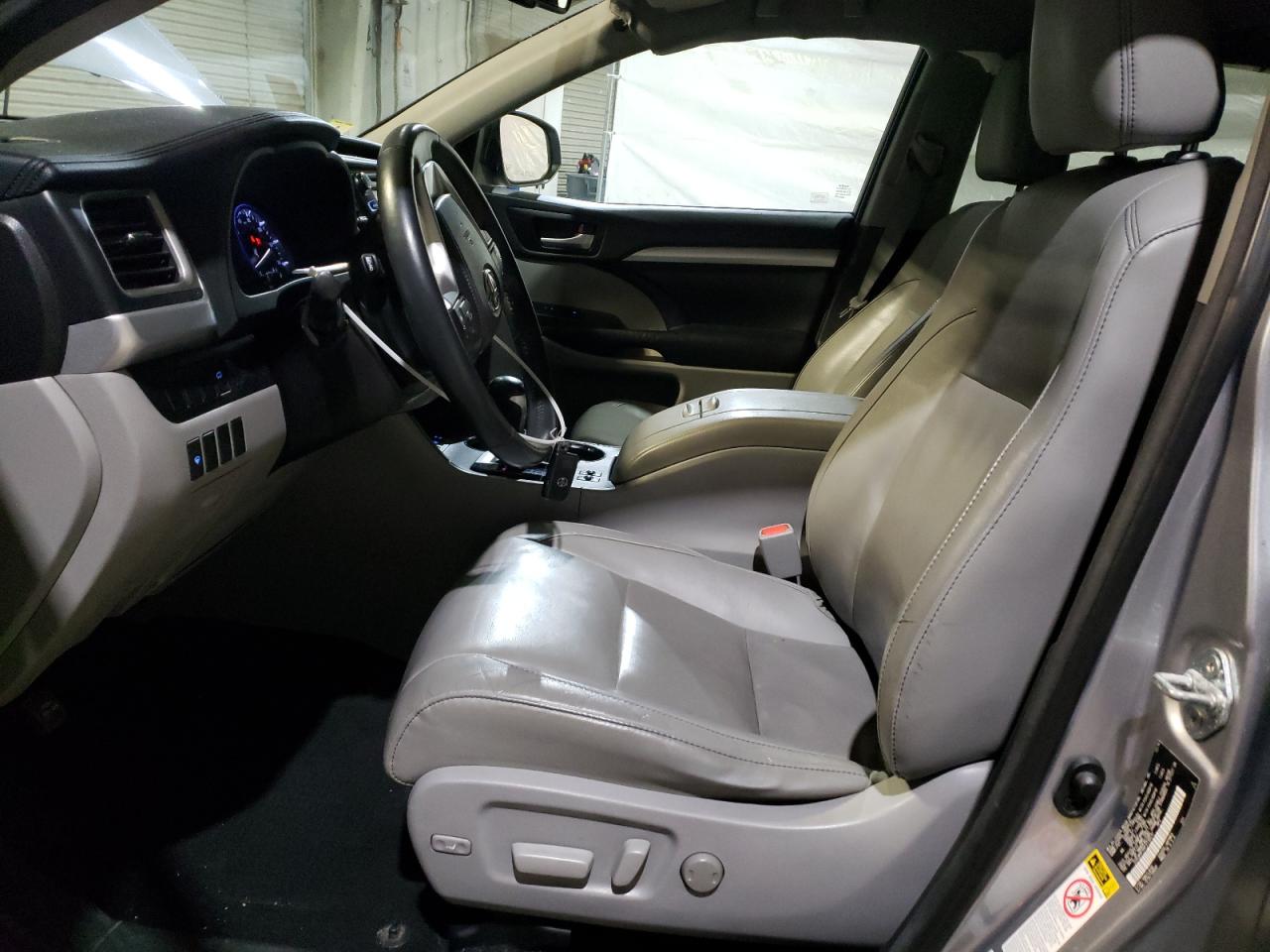 2015 Toyota Highlander VIN 5TDJKRFH4FS116517 Copart auction photo, side damage thumbnail 7