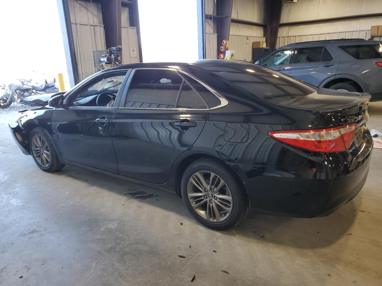 2017 Toyota Camry VIN 4T1BF1FK4HU302400 Copart auction photo, front end damage thumbnail 2