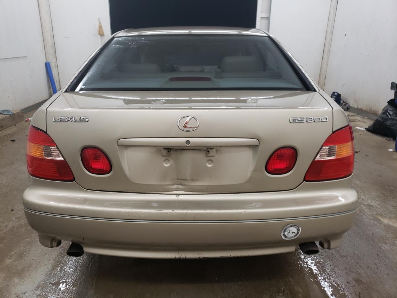 1998 Lexus GS 300 VIN JT8BD68S9W0032796 Copart auction photo, front end / minor dent/scratches damage thumbnail 6