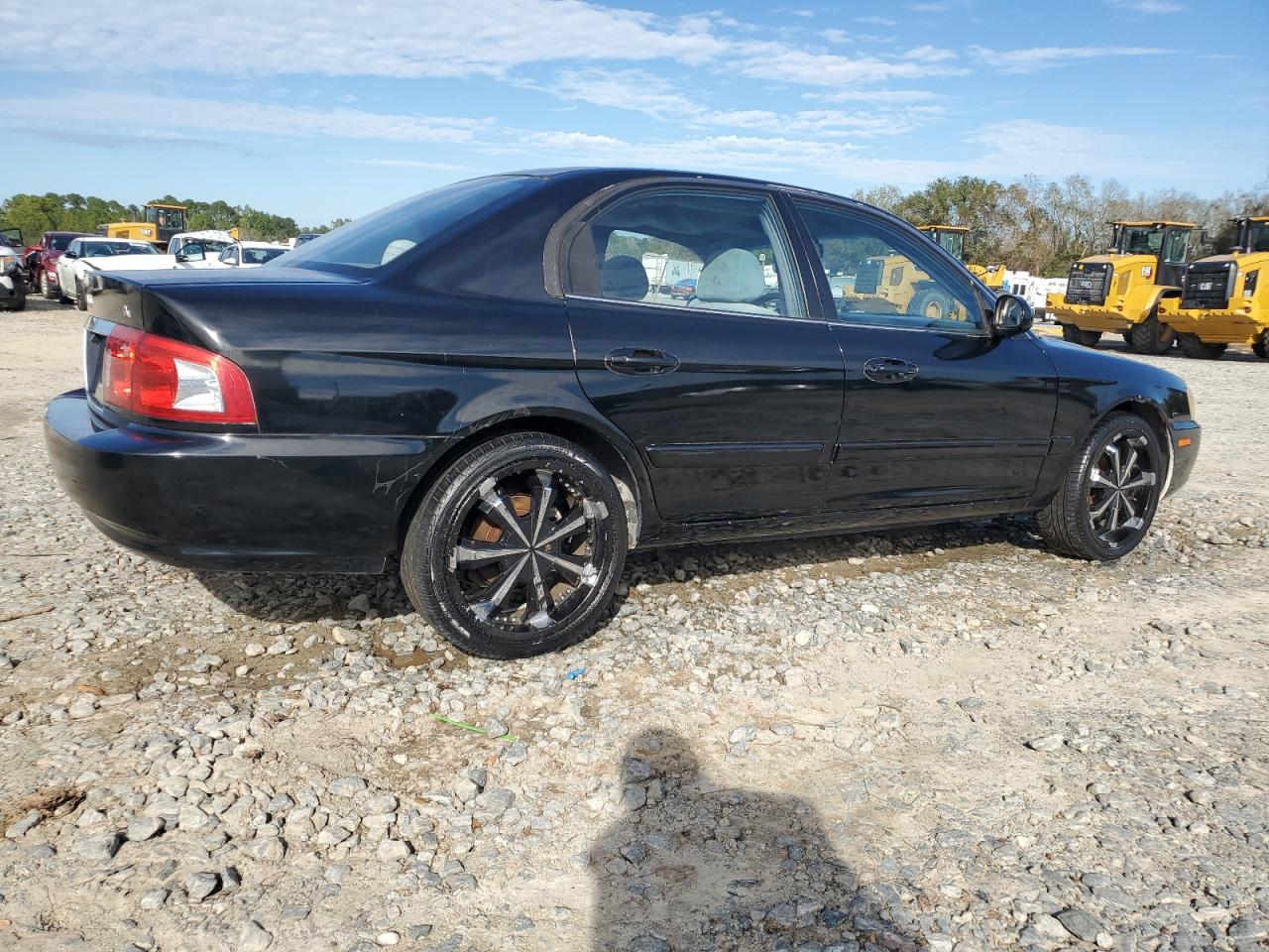 2003 KIA Optima VIN KNAGD126X35224701 Copart auction photo, side damage thumbnail 3