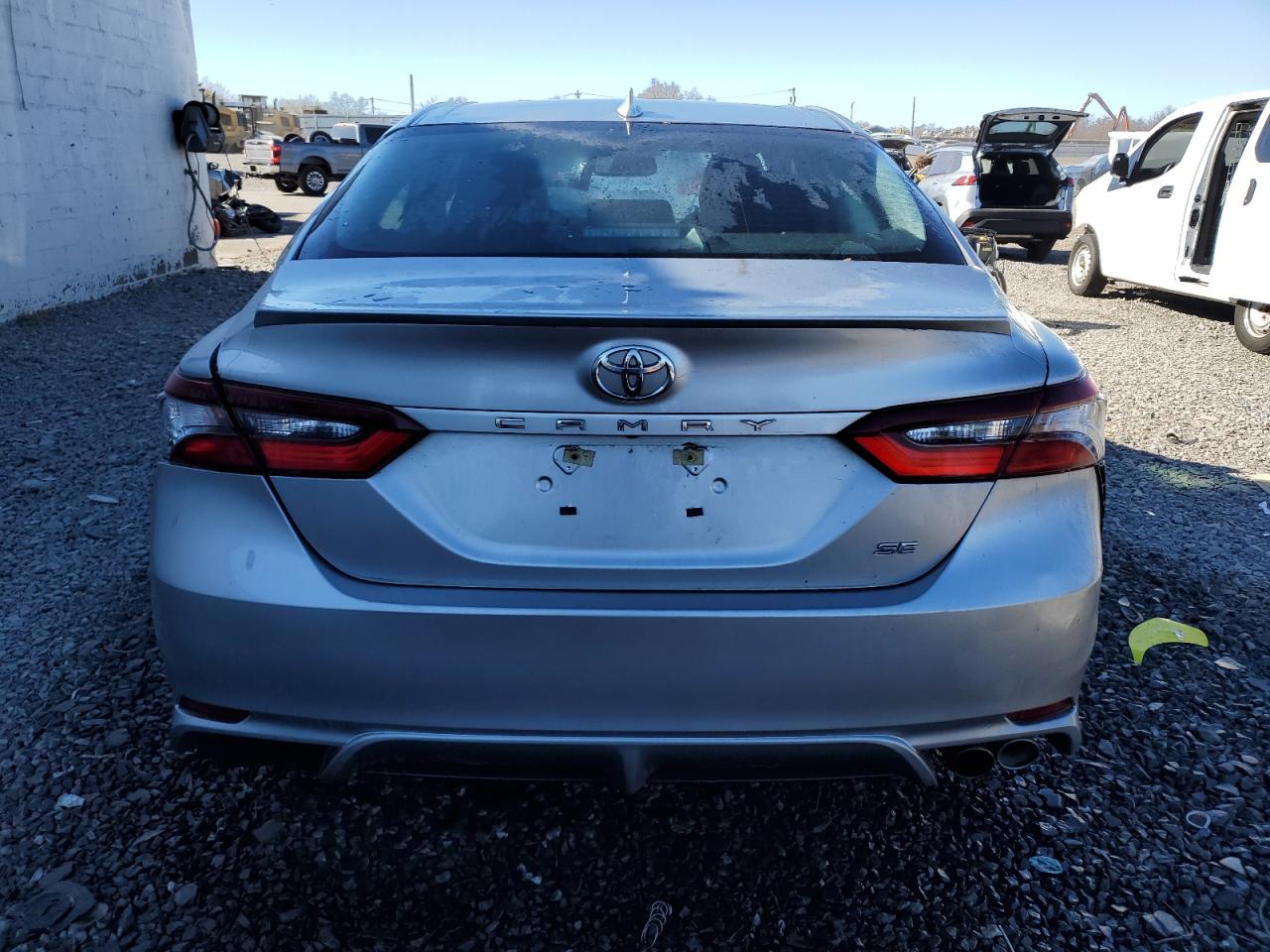 2022 Toyota Camry VIN 4T1T11AK4NU648498 Copart auction photo, side / rear end damage thumbnail 6