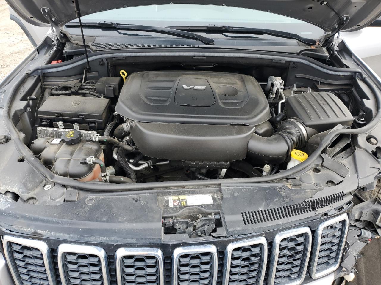 2018 Jeep Grand Cherokee VIN 1C4RJFAG5JC277441 Copart auction photo, front end damage thumbnail 13
