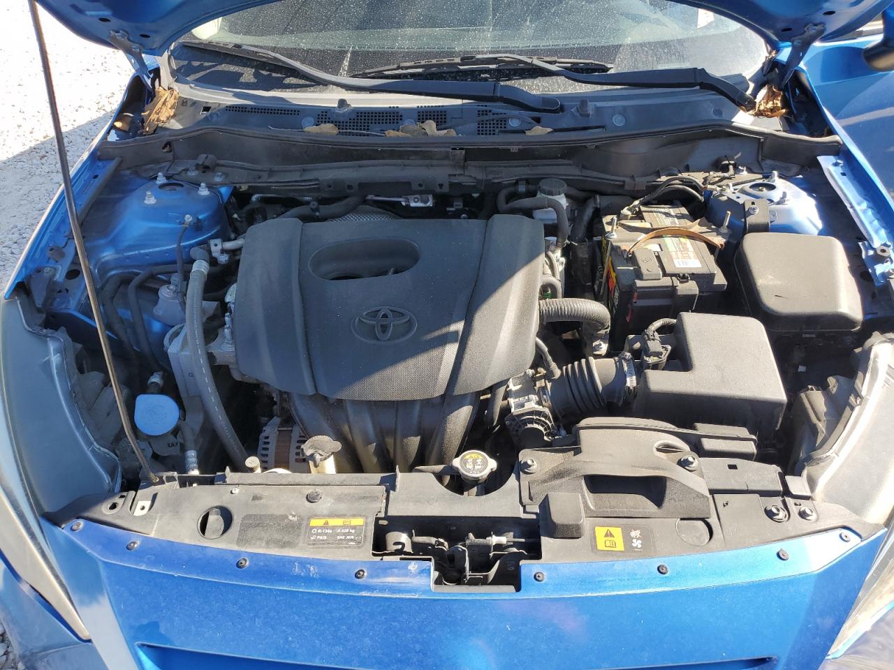 2018 Toyota Yaris VIN 3MYDLBYV2JY308462 Copart auction photo, side / minor dent/scratches damage thumbnail 11