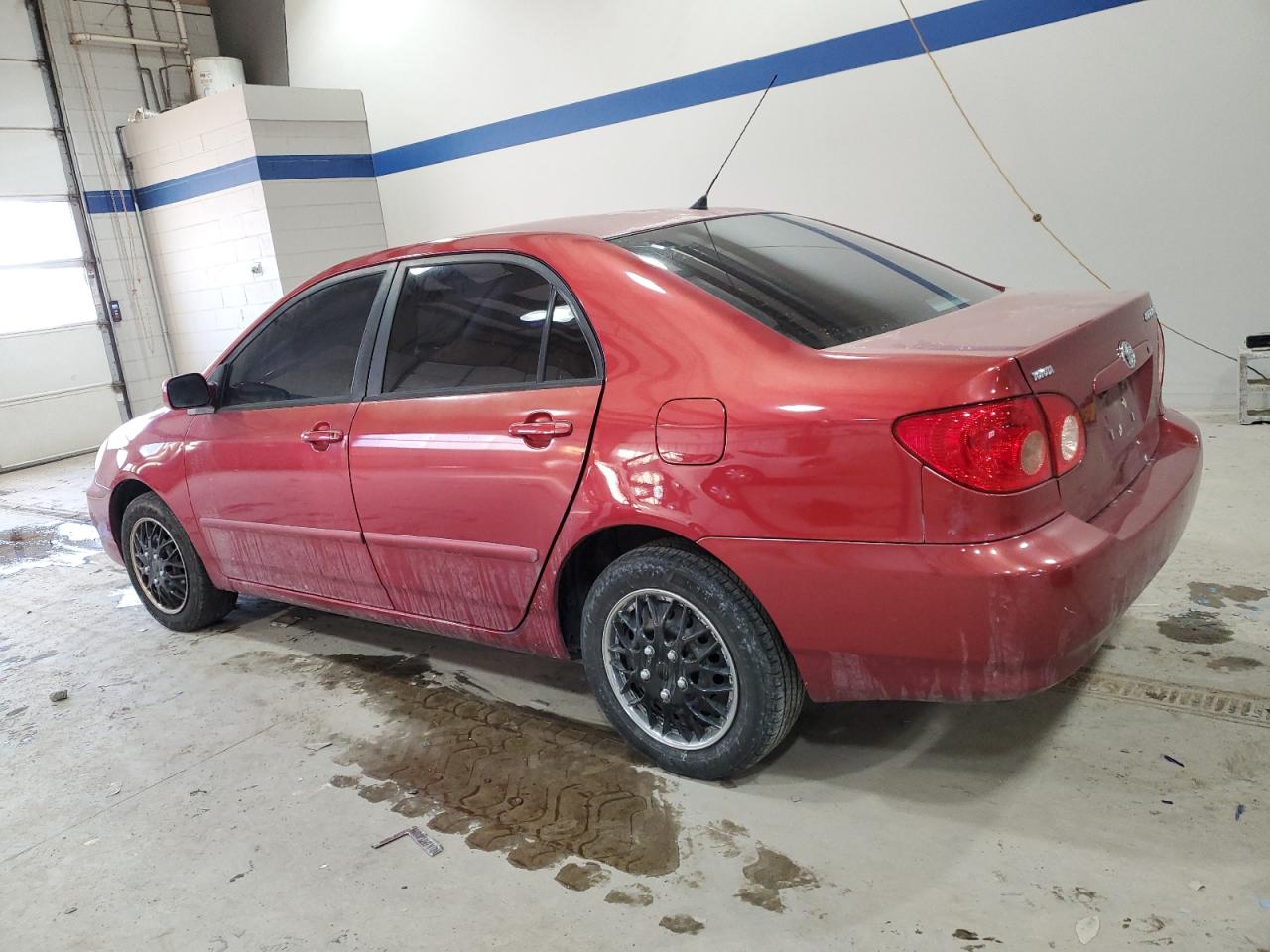 2005 Toyota Corolla VIN 1NXBR32E65Z359499 Copart auction photo, front end damage thumbnail 2