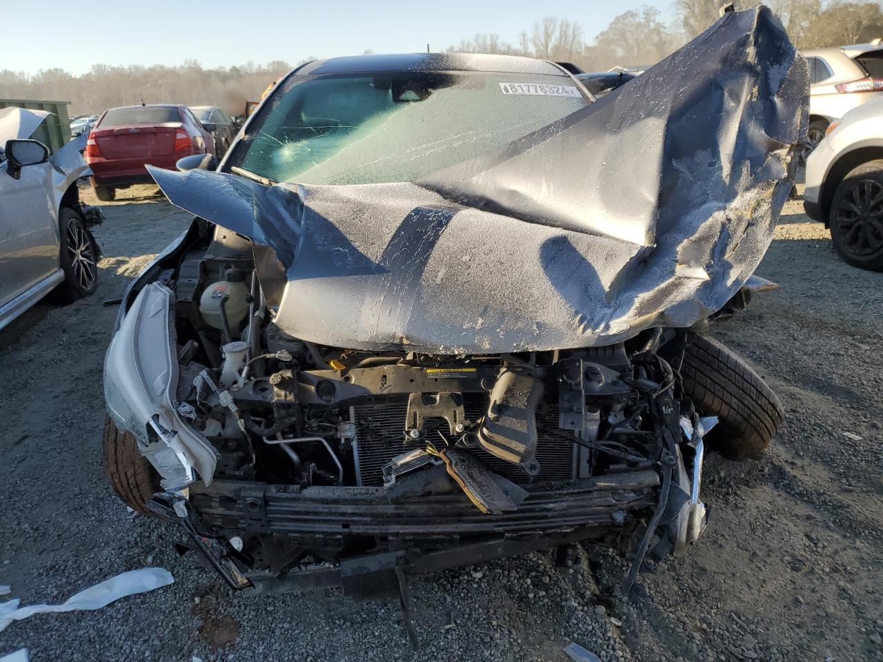 2020 Nissan Versa VIN 3N1CN8DV1LL811934 Copart auction photo, front end / side damage thumbnail 5