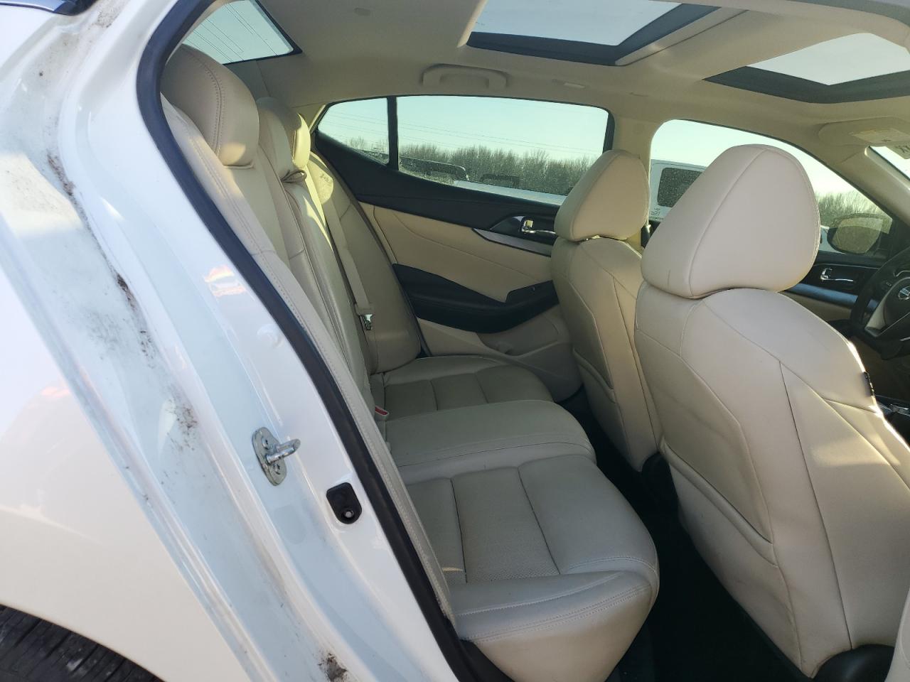 2018 Nissan Maxima VIN 1N4AA6AP8JC399830 Copart auction photo, rear end / side damage thumbnail 10