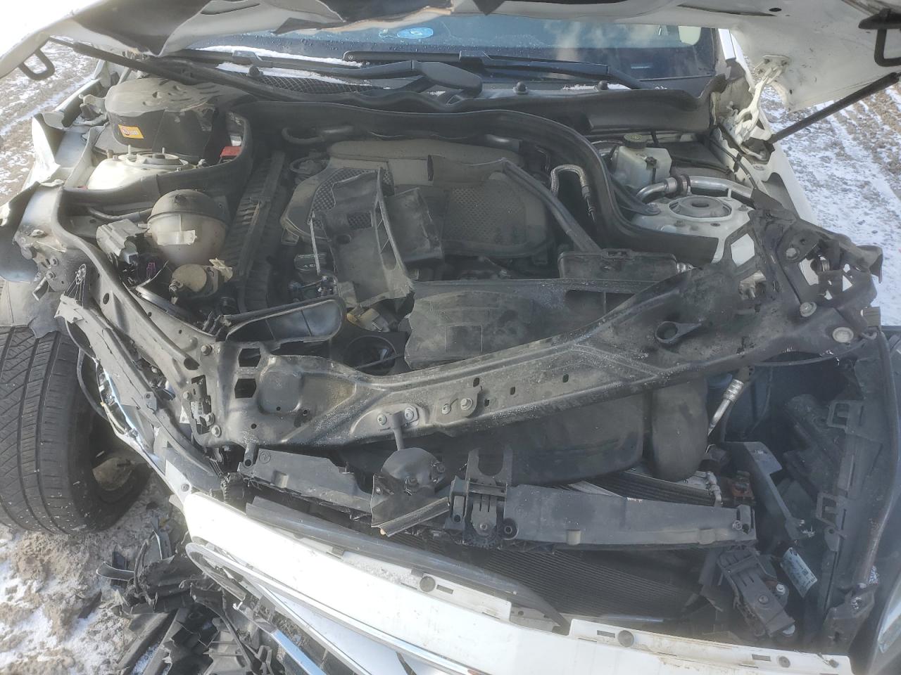 2015 Mercedes-Benz E-klasse VIN WDDHF8JB8FB140221 Copart auction photo, front end damage thumbnail 11