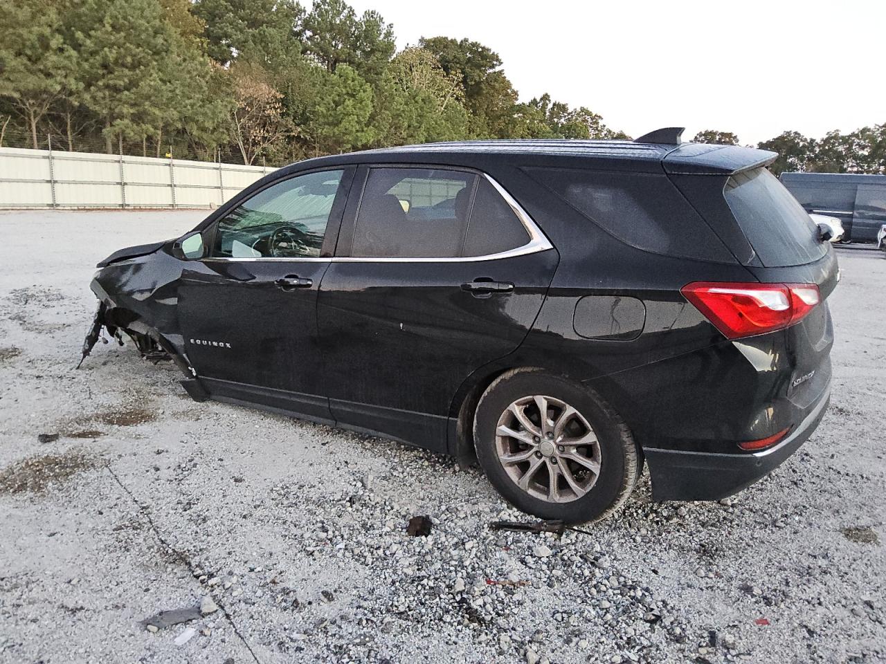 2020 Chevrolet Equinox VIN 3GNAXKEV9LL239044 Copart auction photo, front end / all over damage thumbnail 2