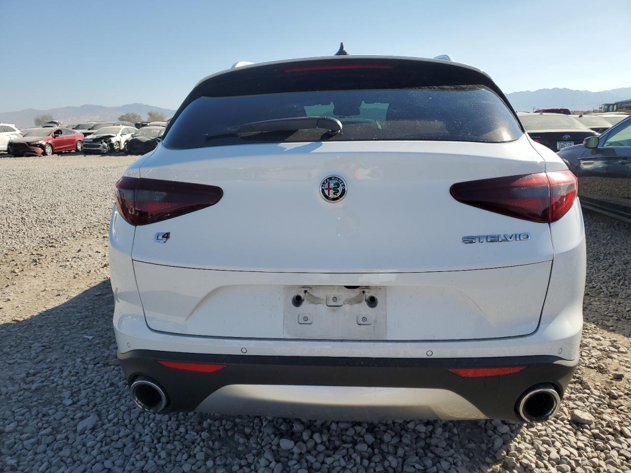 2018 Alfa Romeo Stelvio VIN ZASFAKBN5J7C17829 Copart auction photo, front end damage thumbnail 6