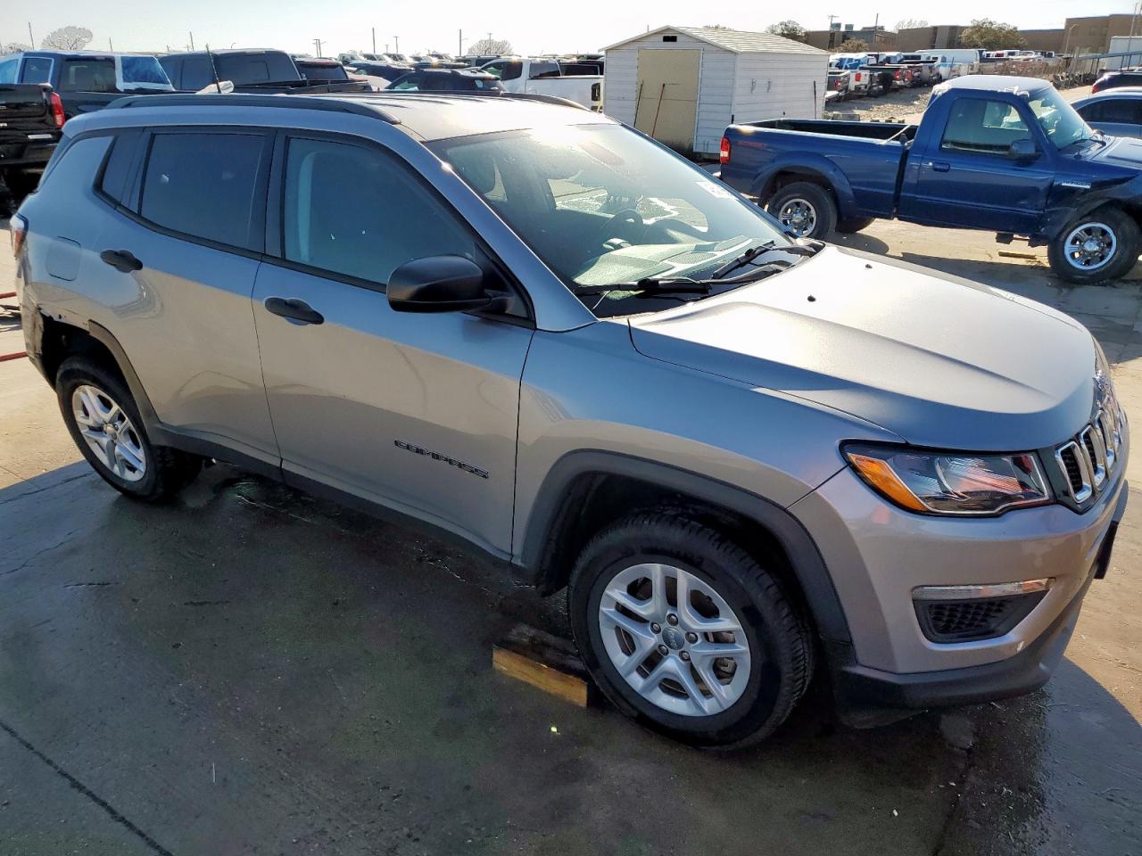 2017 Jeep Compass VIN 3C4NJDAB2HT666964 Copart auction photo, side damage thumbnail 4
