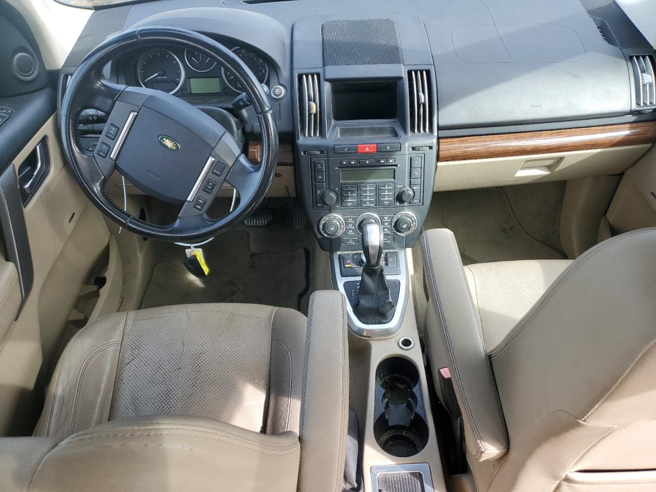 2010 Land Rover LR2 VIN SALFR2BN7AH185745 Copart auction photo, vandalism / mechanical damage thumbnail 8