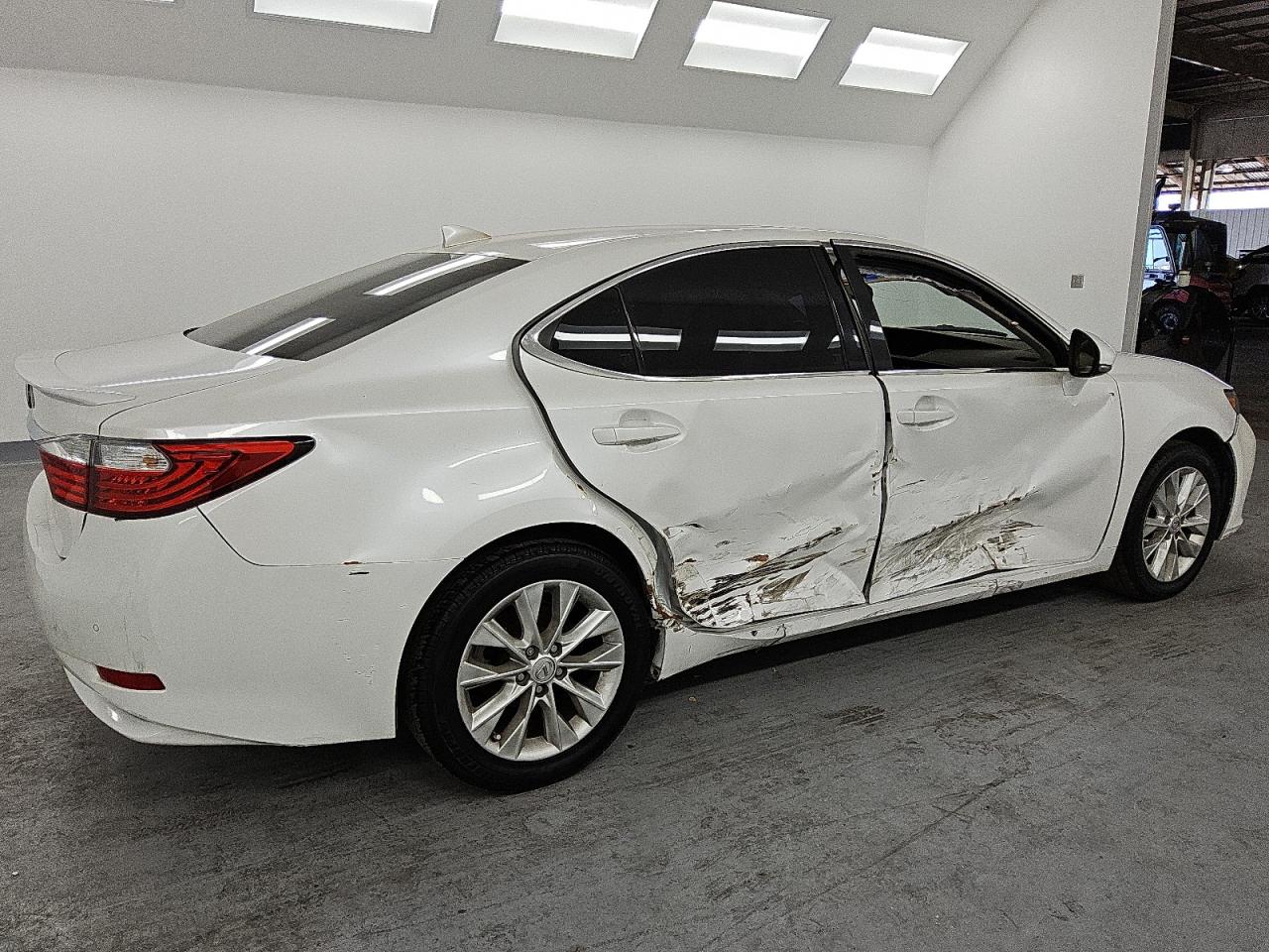 2015 Lexus ES VIN JTHBW1GG8F2090154 Copart auction photo, side / mechanical damage thumbnail 3