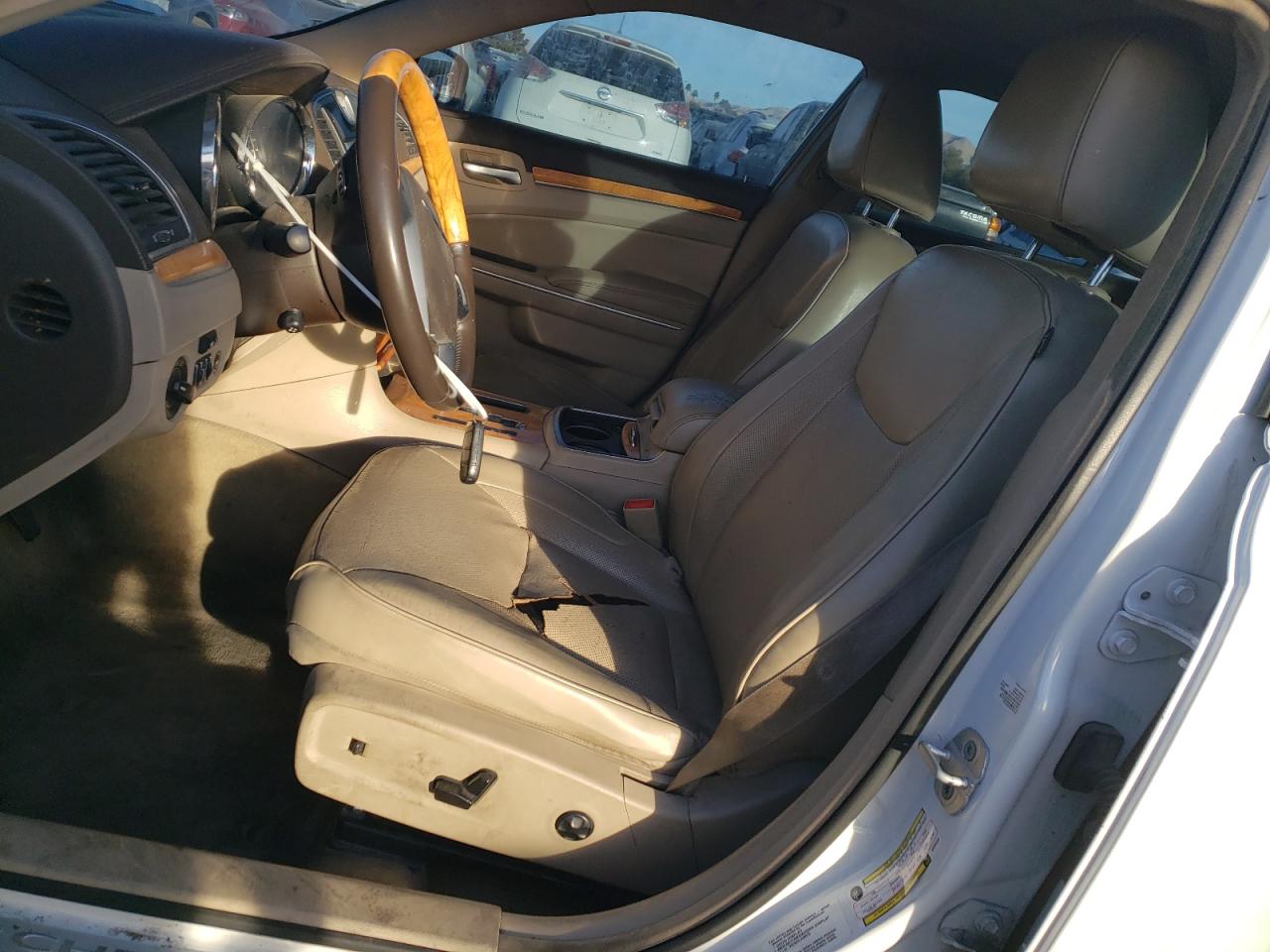 2013 Chrysler 300 VIN 2C3CCAET0DH666259 Copart auction photo, rear end damage thumbnail 7
