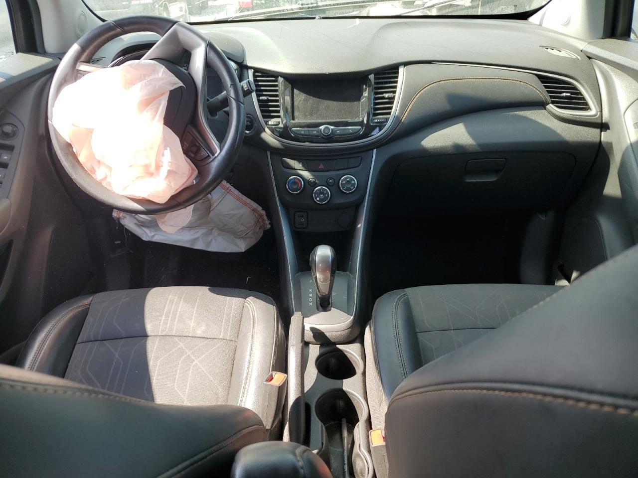 2020 Chevrolet Trax VIN 3GNCJLSB9LL191555 Copart auction photo, front end damage thumbnail 8