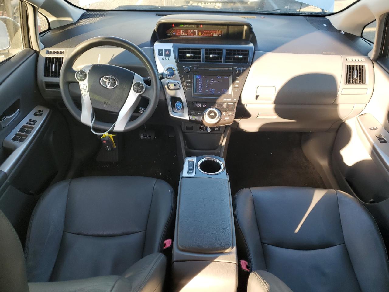 2012 Toyota Prius VIN JTDZN3EU8C3140208 Copart auction photo, front end / minor dent/scratches damage thumbnail 8