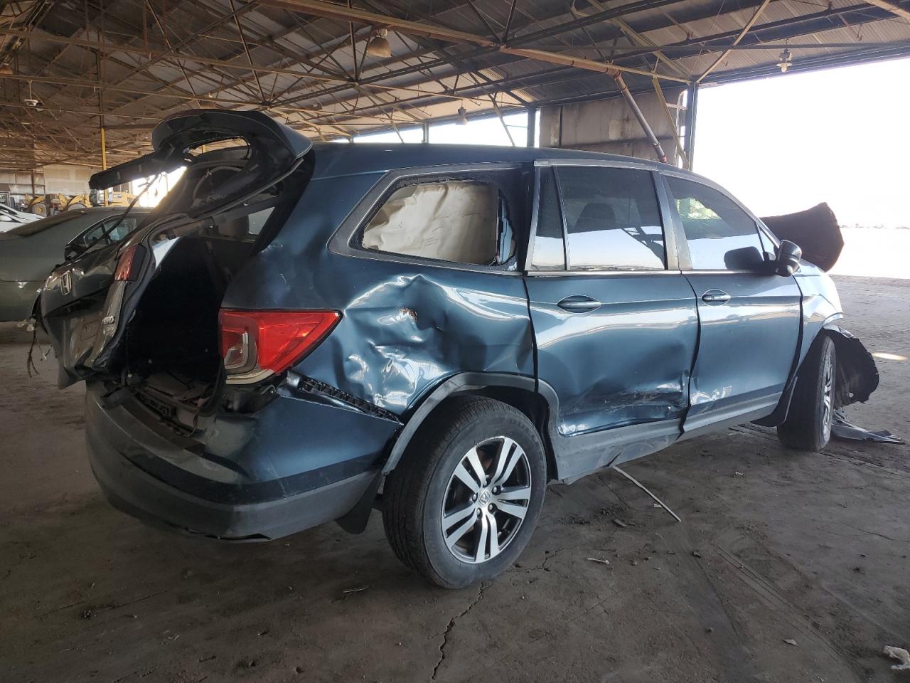 2017 Honda Pilot VIN 5FNYF6H54HB047954 Copart auction photo, all over damage thumbnail 3