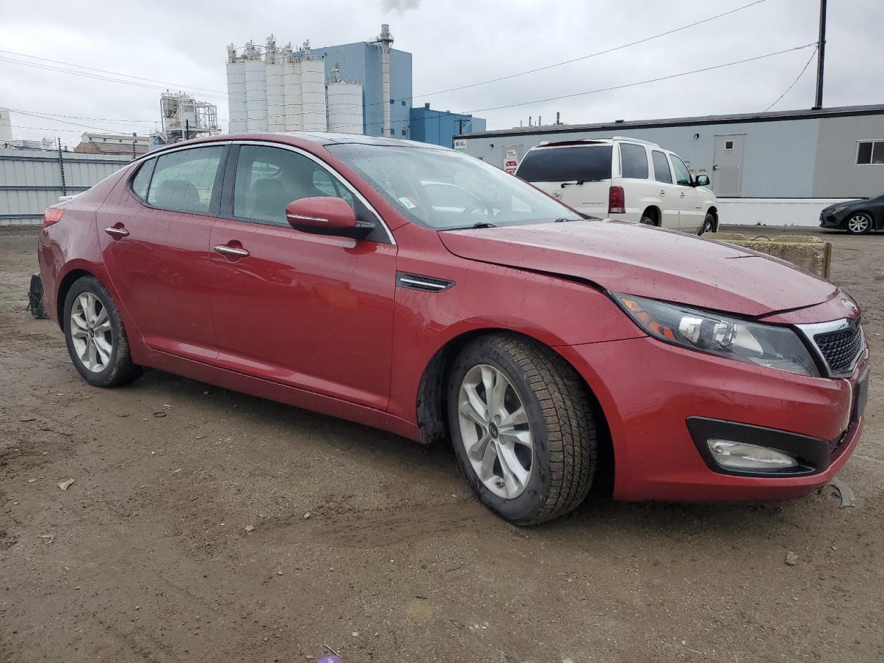2011 KIA Optima VIN KNAGN4A72B5100171 Copart auction photo, front end damage thumbnail 4