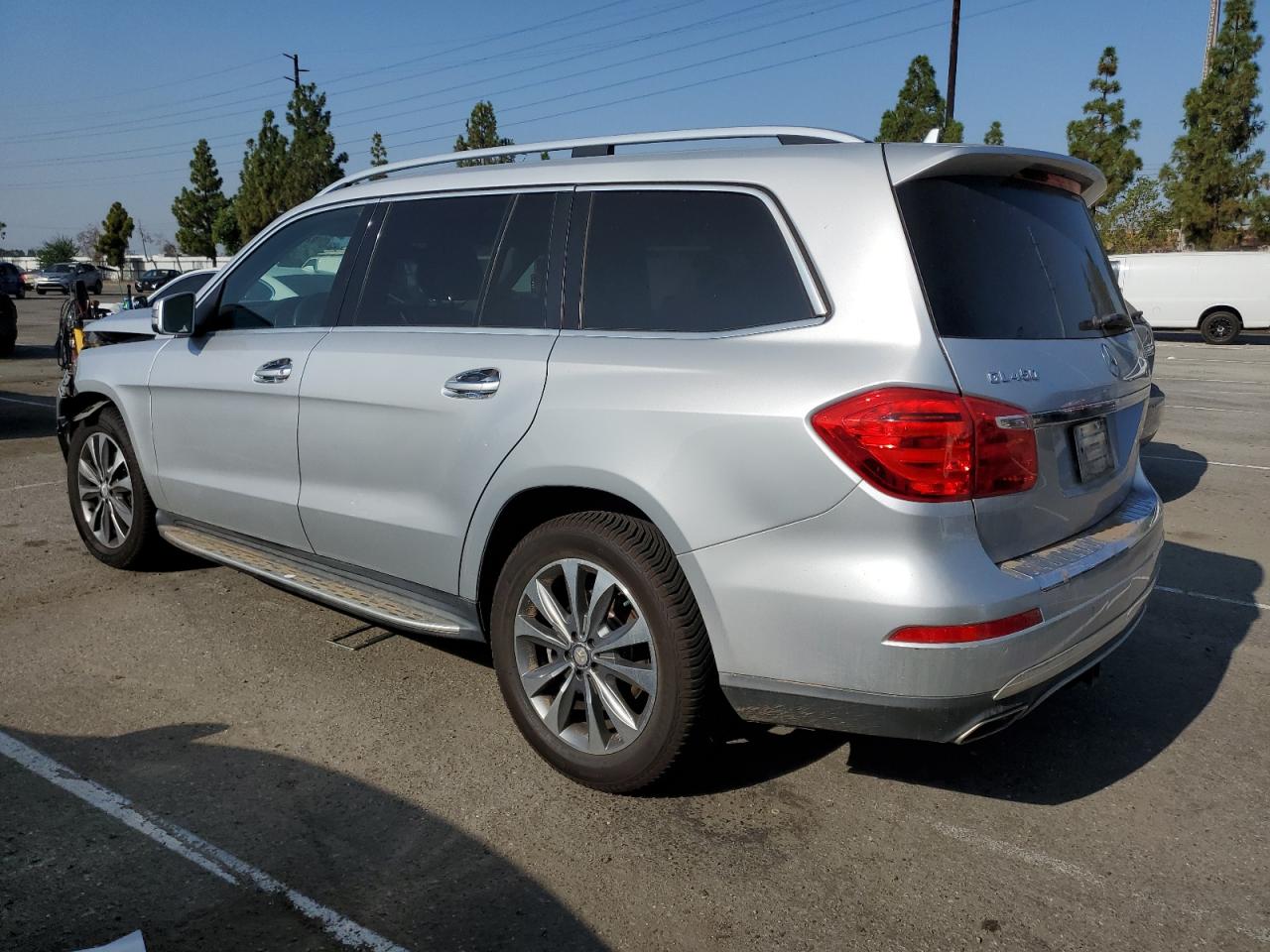2015 Mercedes-Benz GL-klasse VIN 4JGDF6EE0FA532919 Copart auction photo, all over damage thumbnail 2