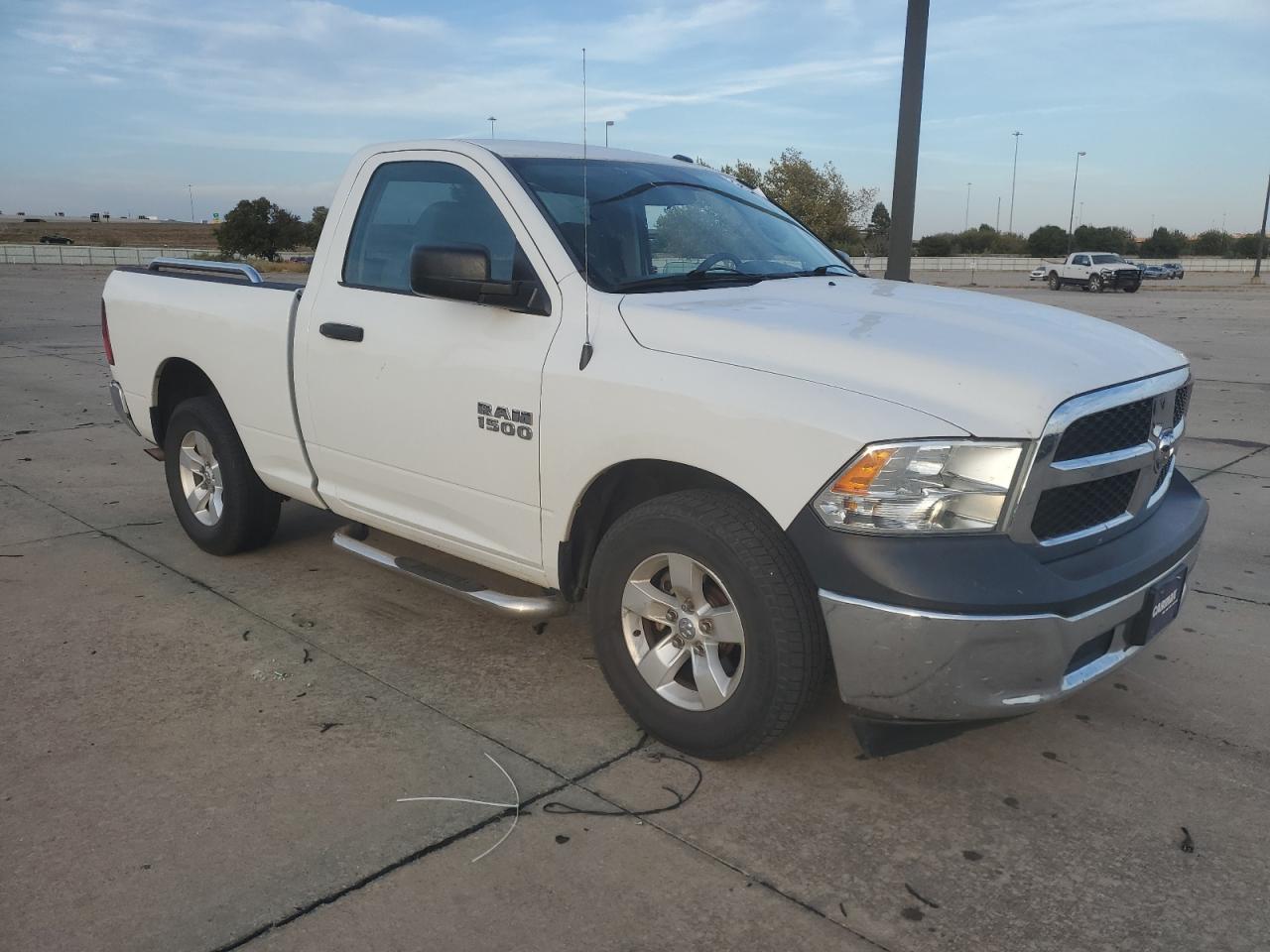 2014 RAM 1500 VIN 3C6JR6AG2EG330435 Copart auction photo, hail / minor dent/scratches damage thumbnail 4