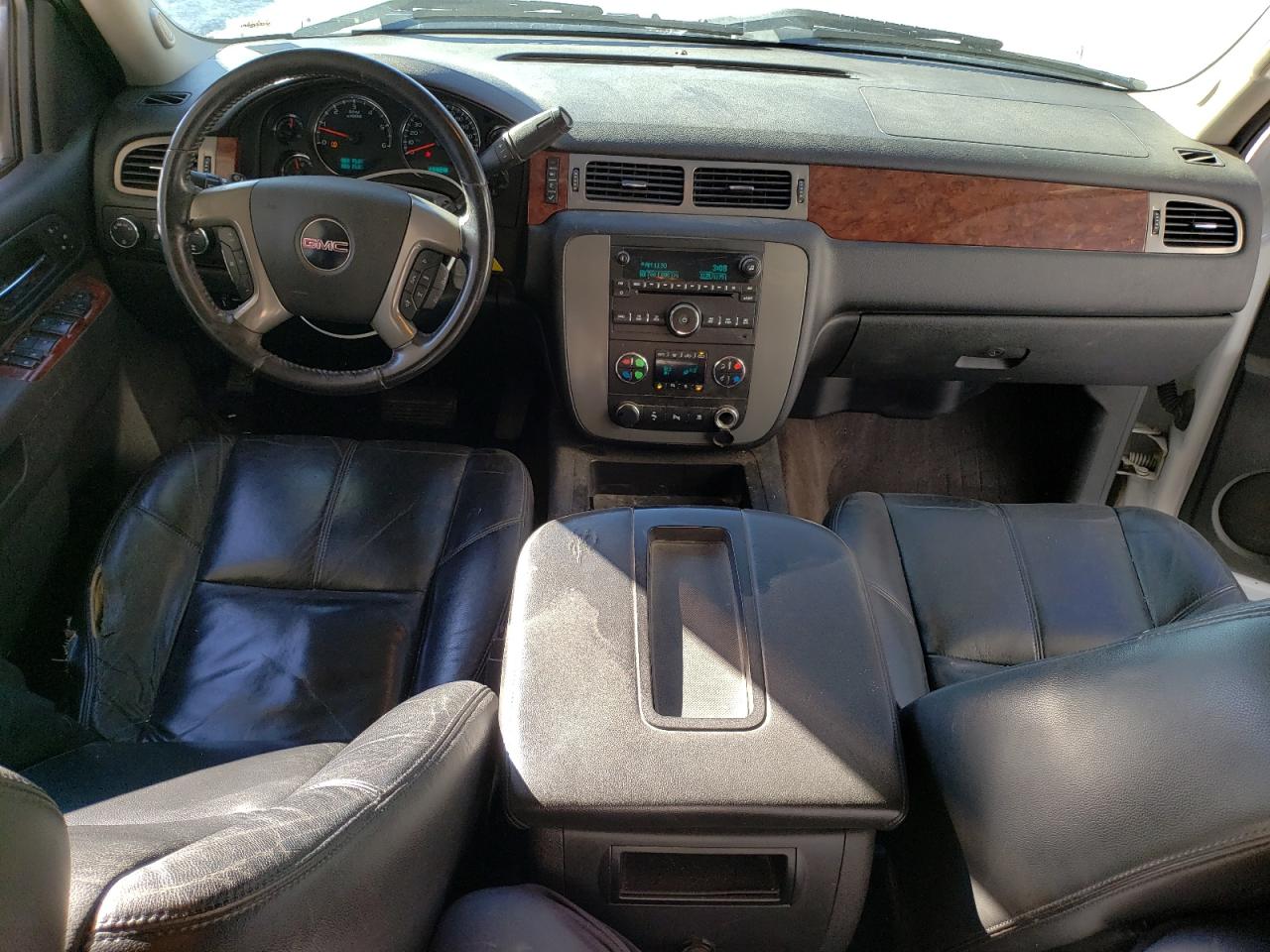 2011 GMC Sierra VIN 1GTR2WE38BZ245991 Copart auction photo, front end / minor dent/scratches damage thumbnail 8