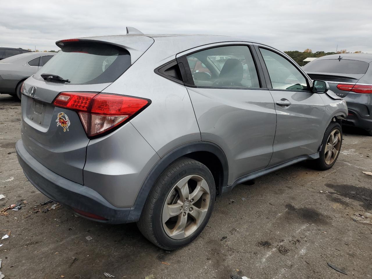 2018 Honda HR-V VIN 3CZRU5H38JM717682 Copart auction photo, front end damage thumbnail 3