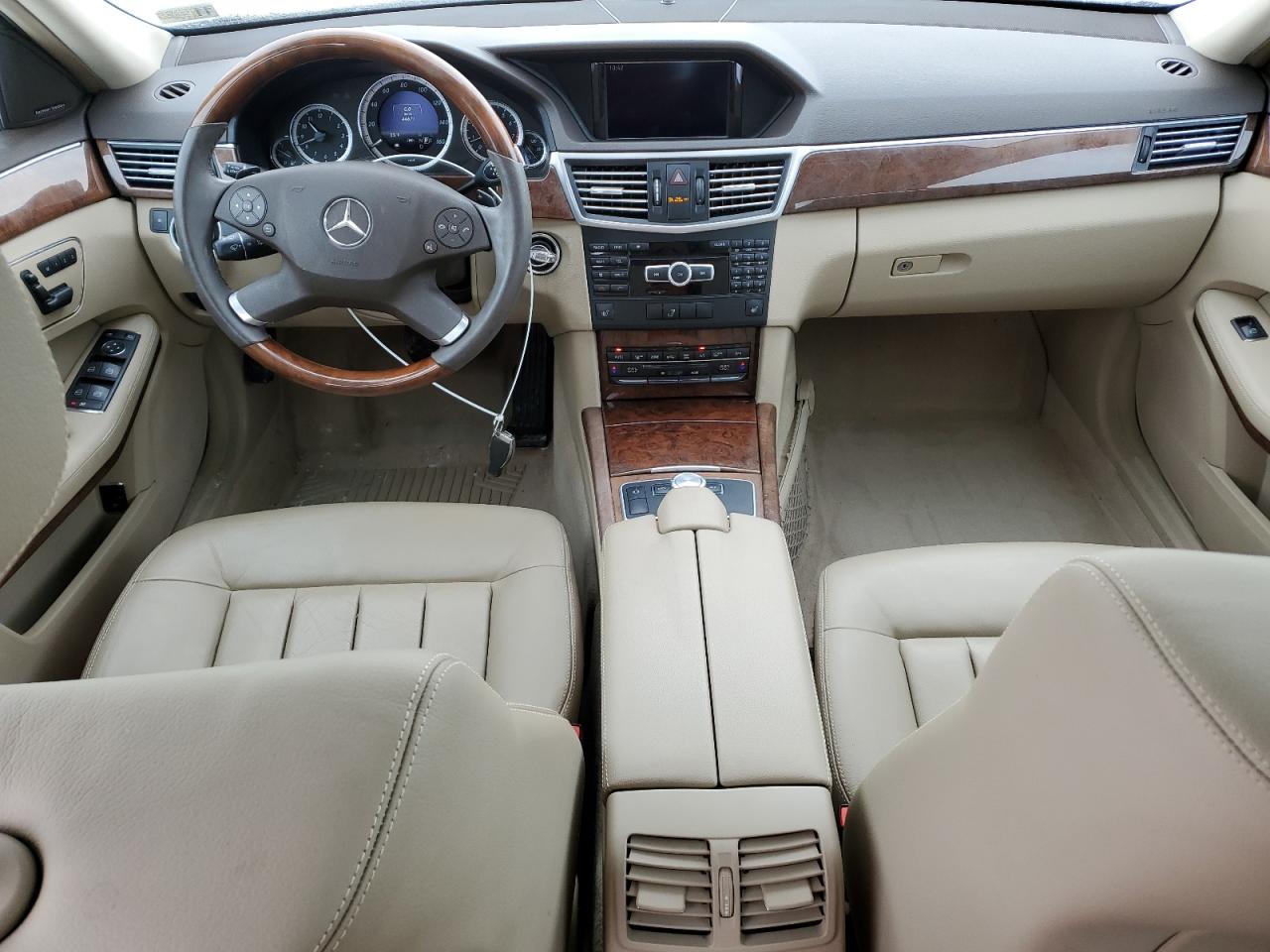 2013 Mercedes-Benz E-klasse VIN WDDHH8JB2DA687806 Copart auction photo, side / minor dent/scratches damage thumbnail 8