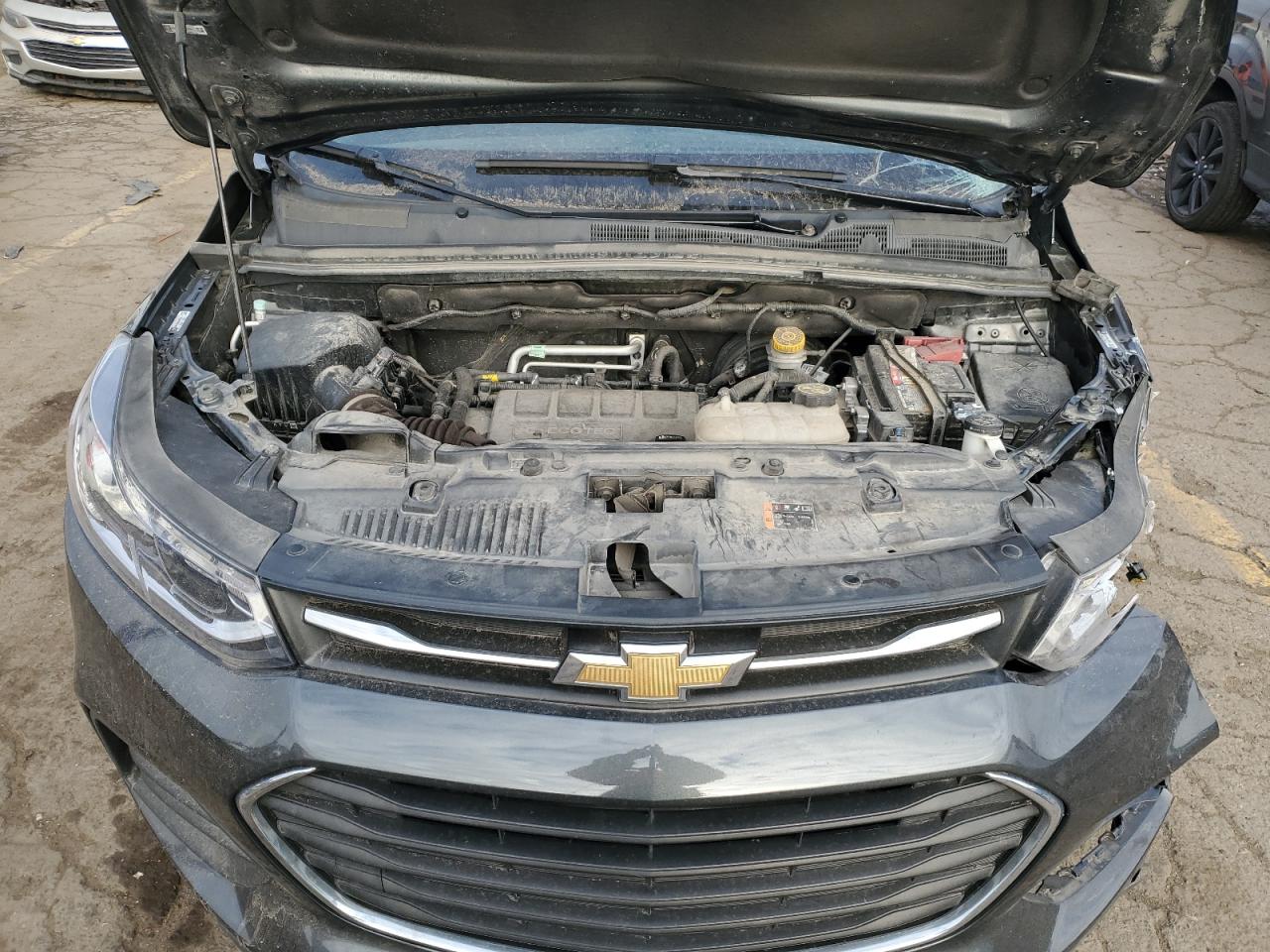 2019 Chevrolet Trax VIN 3GNCJNSB1KL207001 Copart auction photo, side / front end damage thumbnail 11