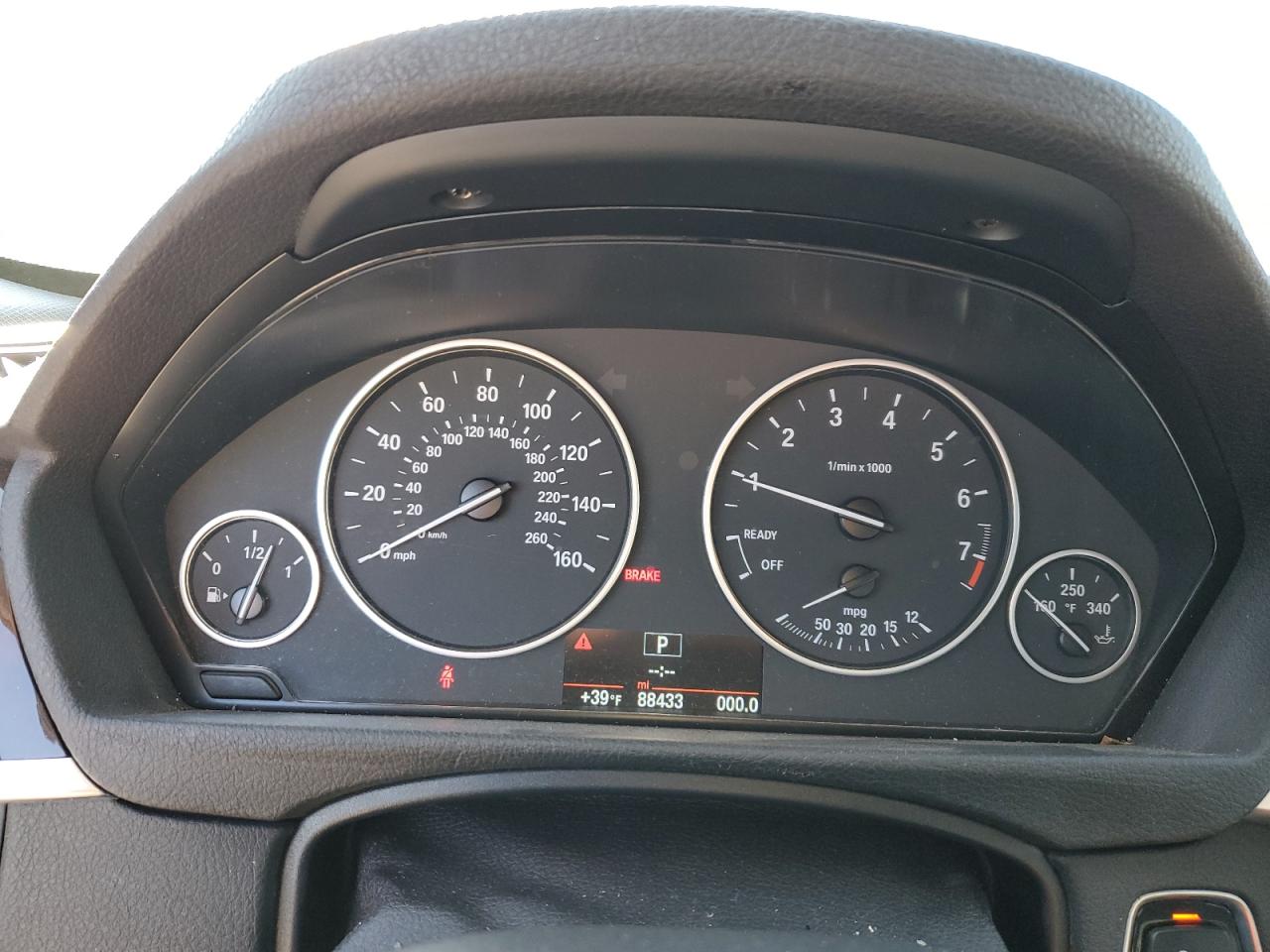2015 BMW 3er VIN WBA3B1G58FNT64786 Copart auction photo, all over damage thumbnail 9