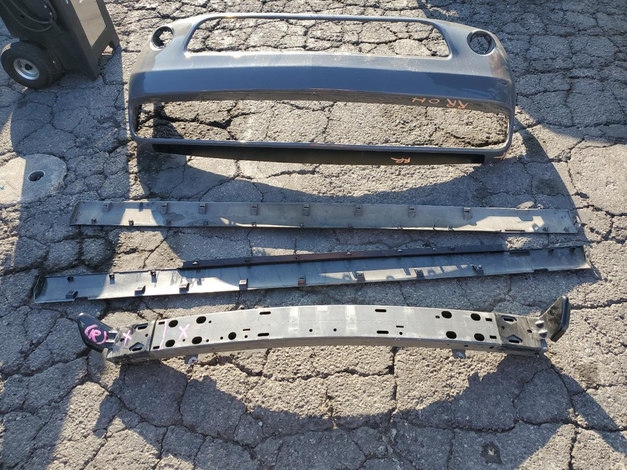 2018 Dodge Challenger VIN 2C3CDZFJ8JH111810 Copart auction photo, front end damage thumbnail 12