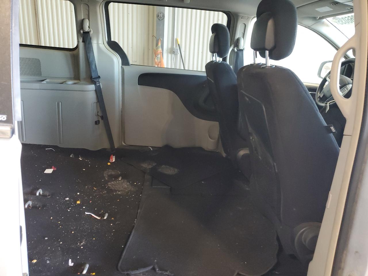 2011 Chrysler Town & Country VIN 2A4RR5DG6BR665988 Copart auction photo, front end / mechanical damage thumbnail 11