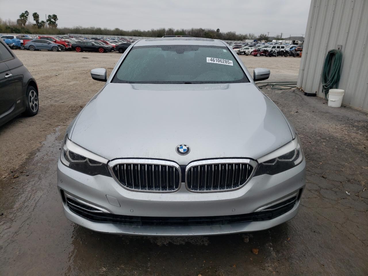 2017 BMW 5er VIN WBAJA5C37HG895944 Copart auction photo, minor dent/scratches damage thumbnail 5