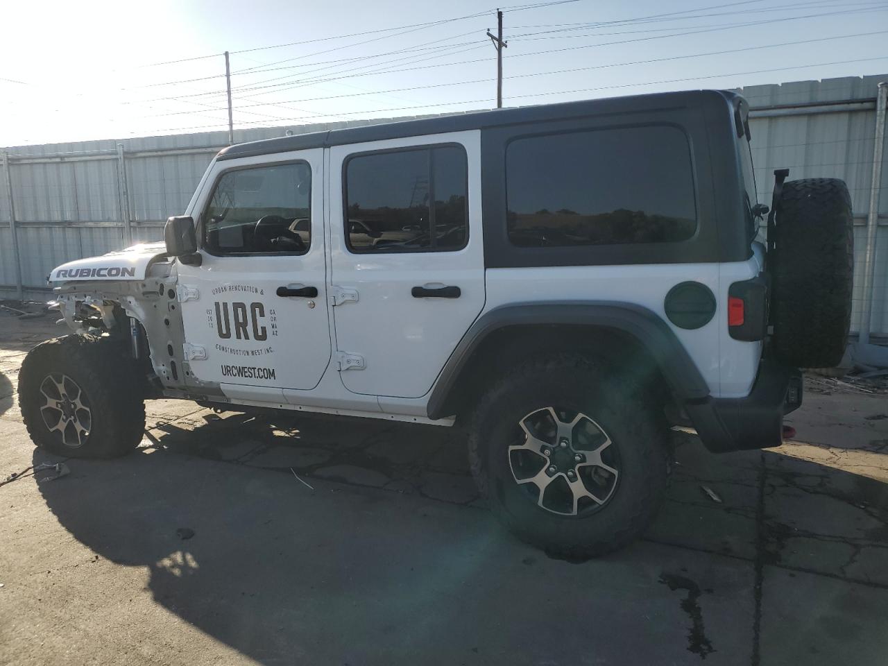 2018 Jeep Wrangler VIN 1C4HJXFG1JW111202 Copart auction photo, front end damage thumbnail 2