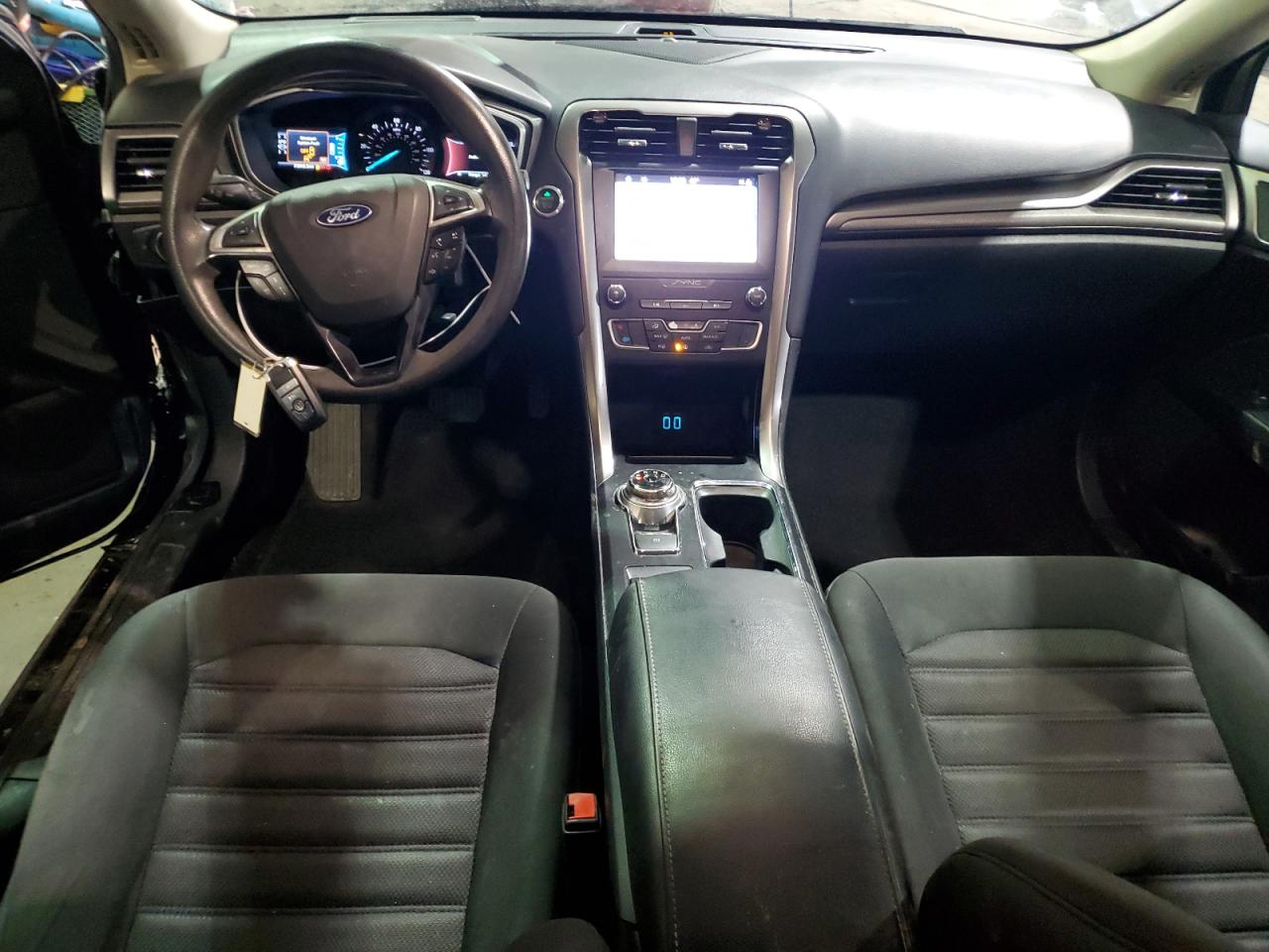 2019 Ford Fusion VIN 3FA6P0LU2KR167070 Copart auction photo, front end / side damage thumbnail 8