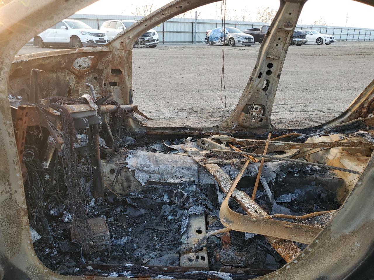 2021 Mercedes-Benz CLA-klasse VIN W1K5J5DB1MN215431 Copart auction photo, burn / stripped damage thumbnail 7